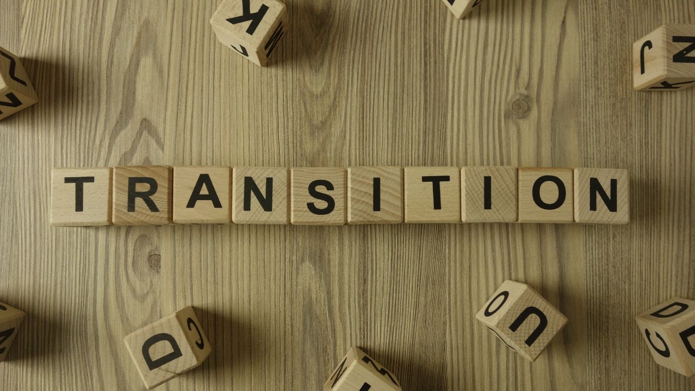 67 Best Transition Words for Essays